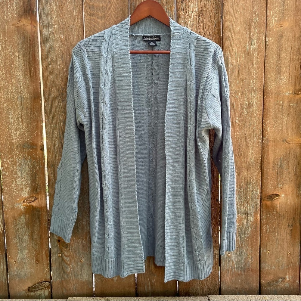 EVELYN TAYLOR Women’s Blue Knit Cardigan Sweater Acrylic Size Medium